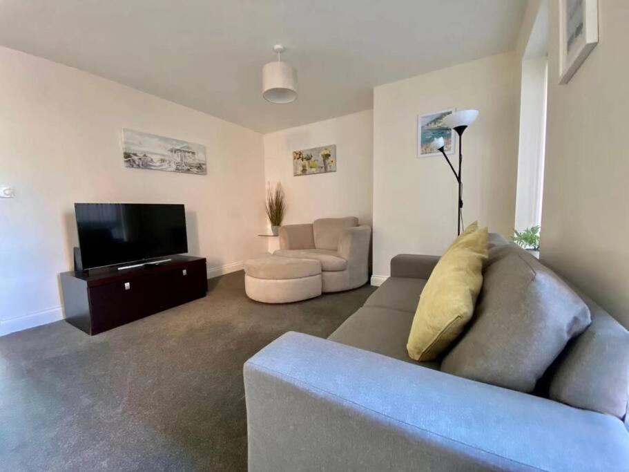 No12-Luxe Living Guest Apartment- 1 Bed-Garden-Private Parking-Wifi-Beach-City Swansea Zewnętrze zdjęcie